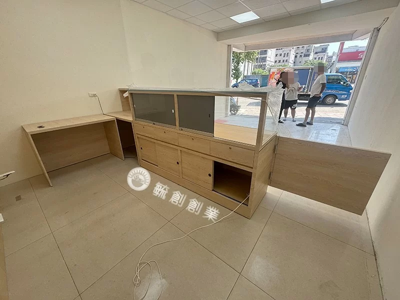 手機行玻璃展示櫃台