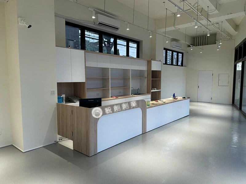 結帳收銀櫃檯-訂製大型櫃台