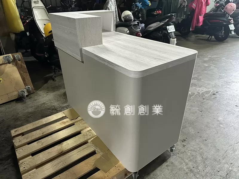 單人小櫃台-訂製裝輪櫃檯