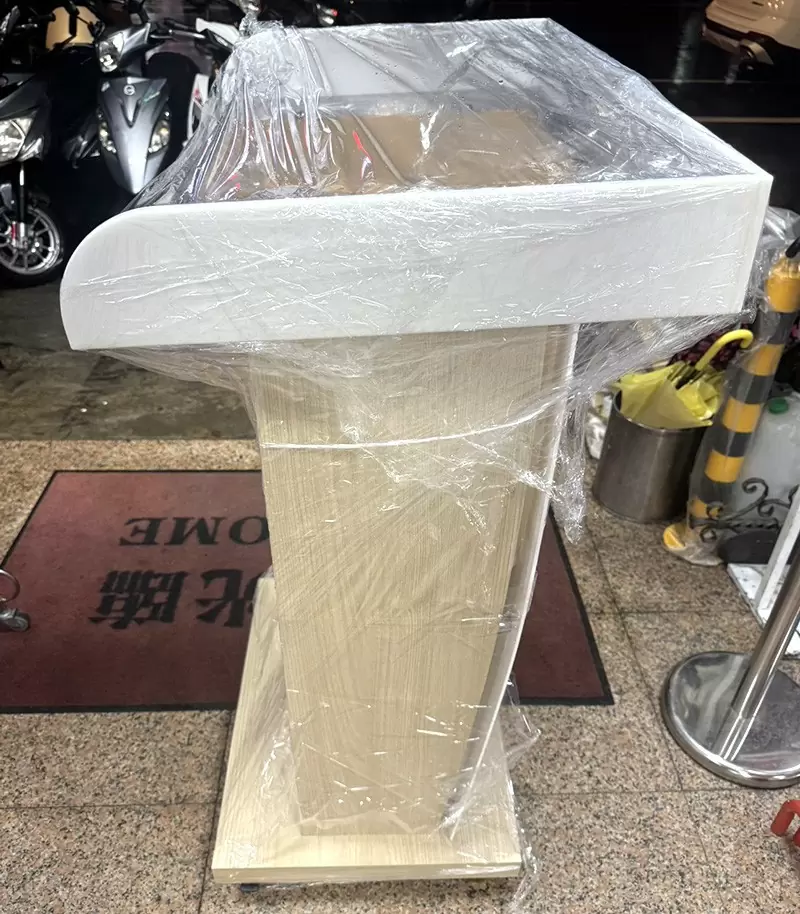 校園壓克力講桌-客製化Logo