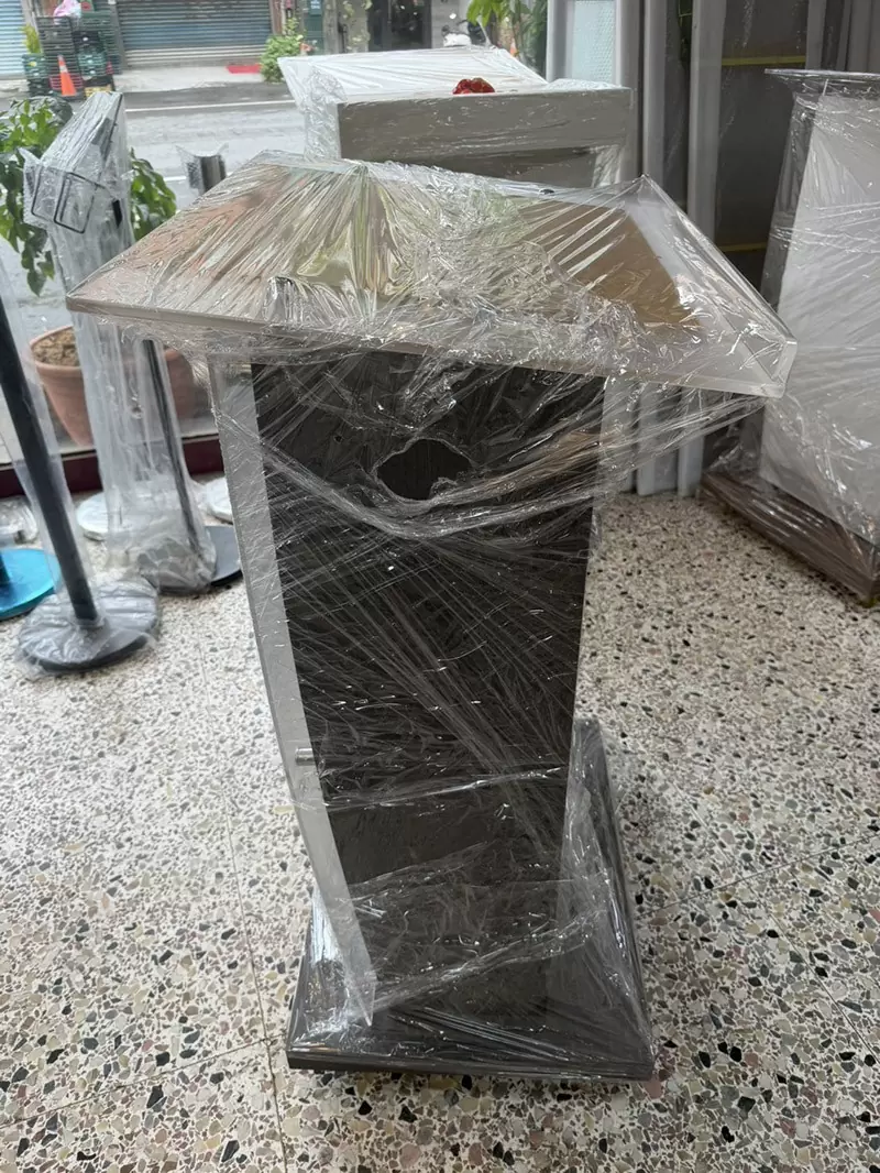 訂製壓克力講台-職棒logo