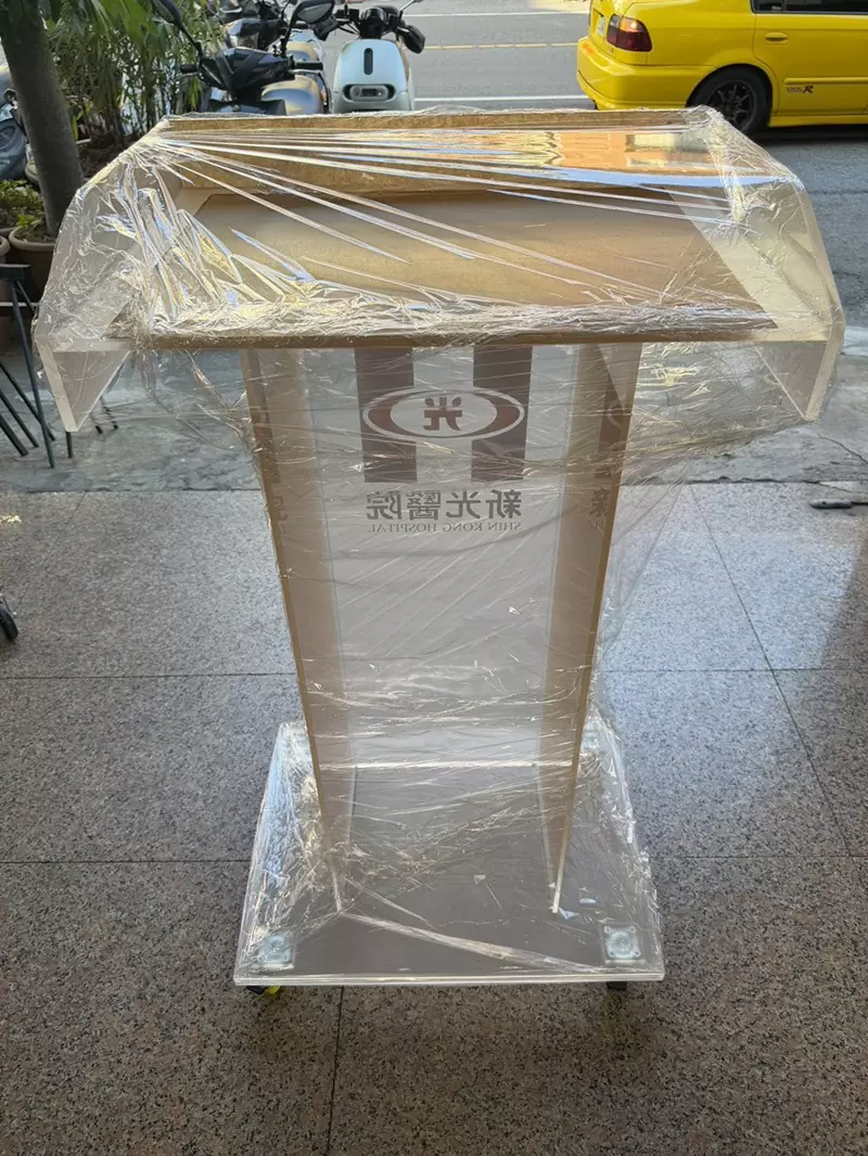 醫院壓克力講桌-霧面壓克力講台訂製