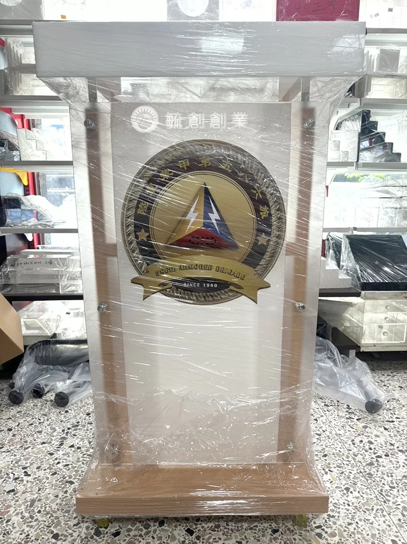 部隊講桌,壓克力Logo講桌
