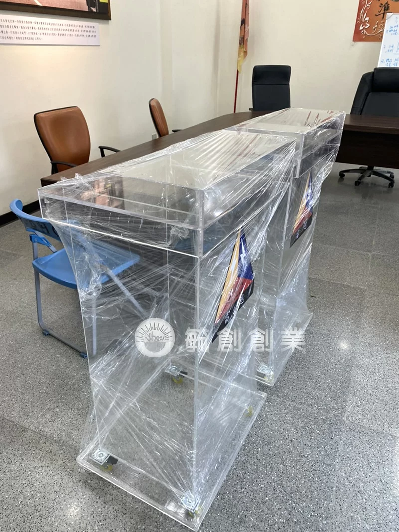 proimages/1壓克力/a壓克力講台/logo講桌 (2)-jpg.webp