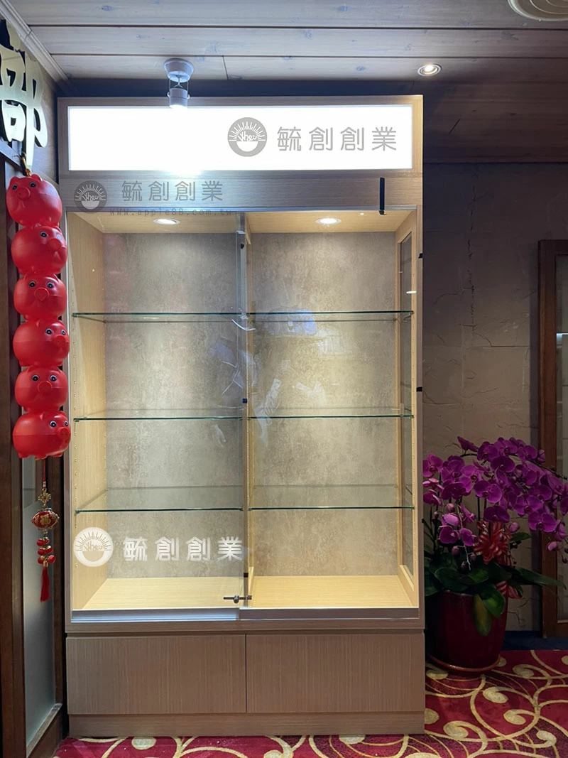 proimages/1玻璃櫃/燈箱玻璃展示櫃B-jpg.webp