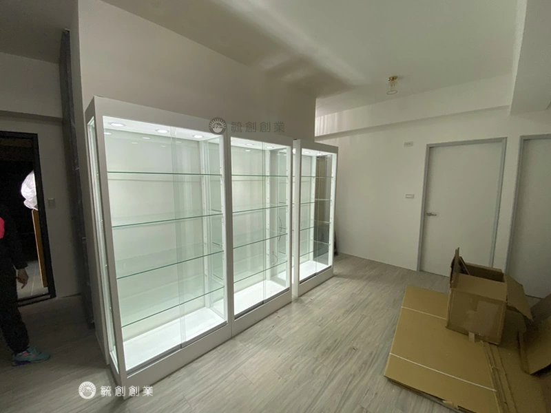 proimages/1玻璃櫃/白色玻璃櫃B-jpg.webp