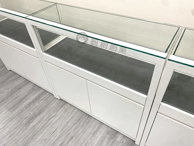 proimages/1玻璃櫃/白色精品珠寶玻璃櫃 (3)-jpg.webp