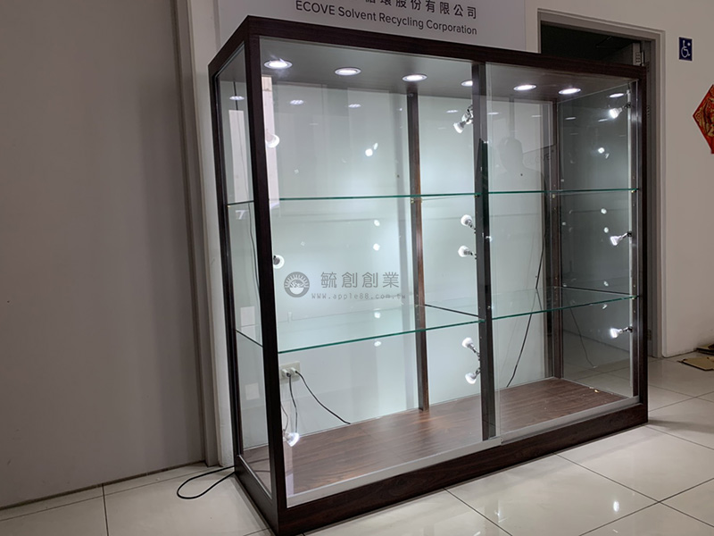 訂製玻璃櫃,LED投射燈玻璃展示櫃/公仔玻璃櫃