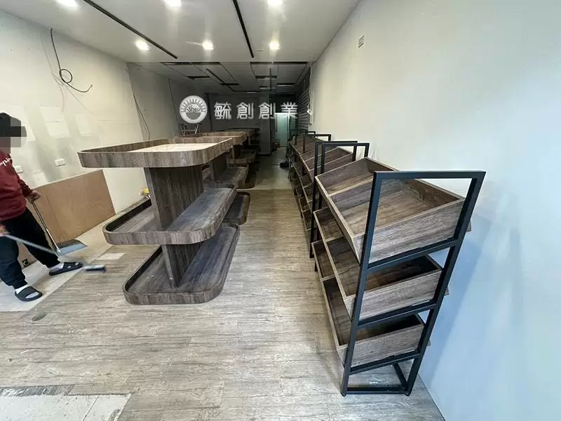 木作弧形水果架/蔬果展示架
