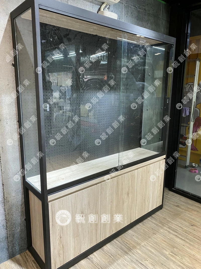proimages/A客製展示櫃/洞洞板玻璃櫃_(3)-jpg.webp