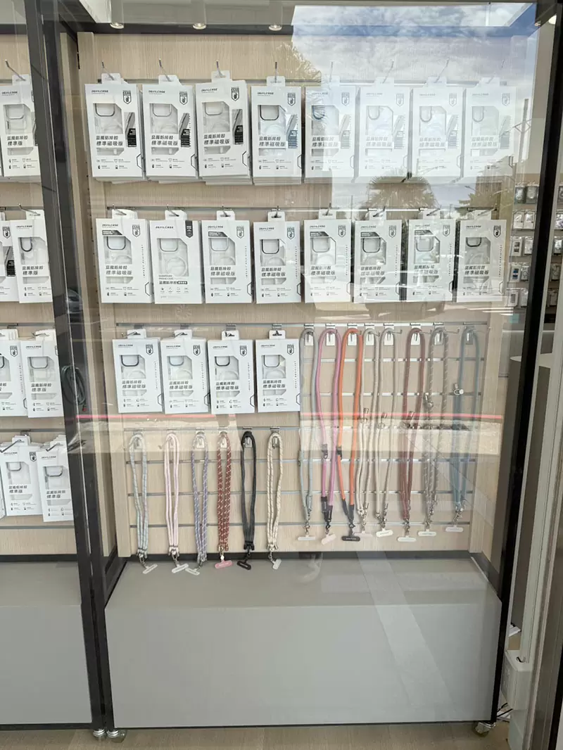 手機/3C配件展示架-蘆洲門市