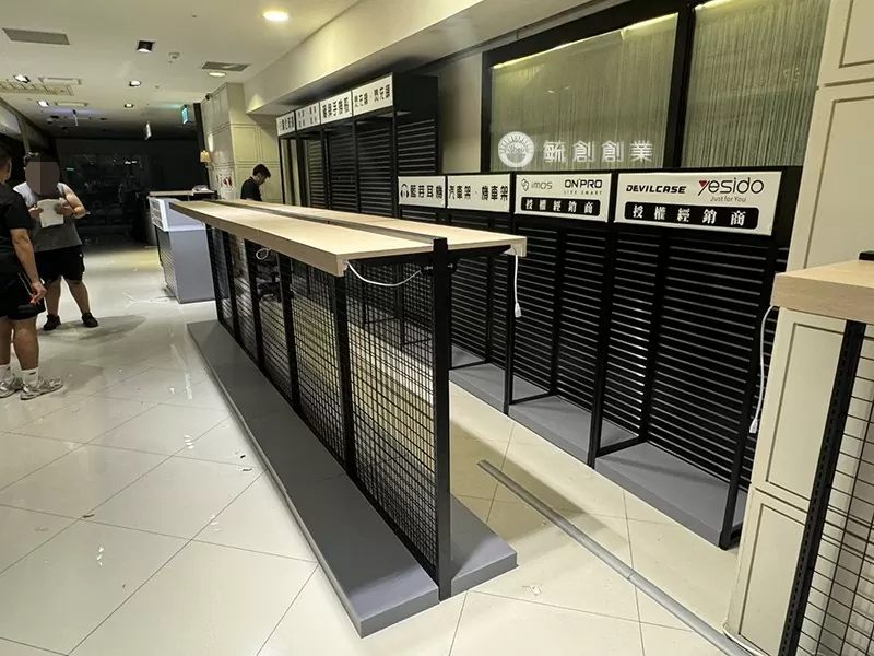 3C配件展示架訂製-百貨公司進櫃