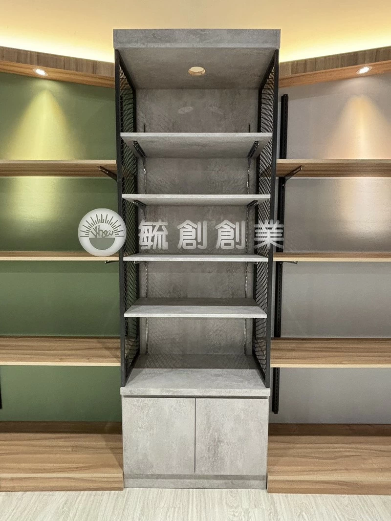 露營用品店裝潢-賣場陳列架