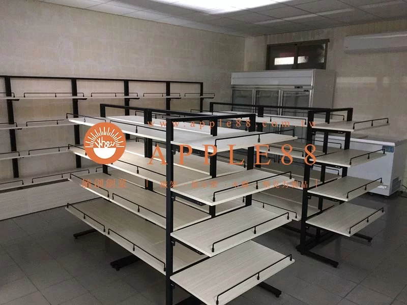訂製商品展示架-北歐鄉村風