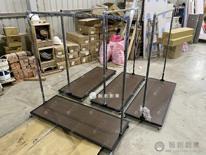 proimages/a掛衣架/A服飾店吊衣架/毓創_吊衣架-jpg.webp